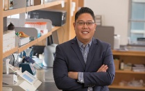 Tsuji receives second largest NIH R01 grant in pharmacy school history to continue groundbreaking superbug research. 